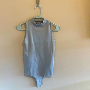 Women’s Medium Grey Shortsleeved, Turtle-neck Body Suit